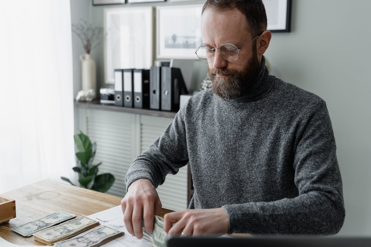 Payroll Executive Job in Dubai